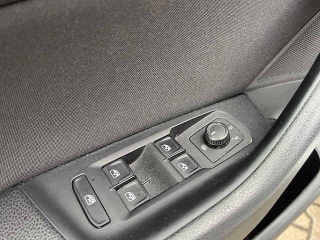 Volkswagen passat variant 1.4 tsi - 2017 | g-886-rv - afbeelding 5 van  31