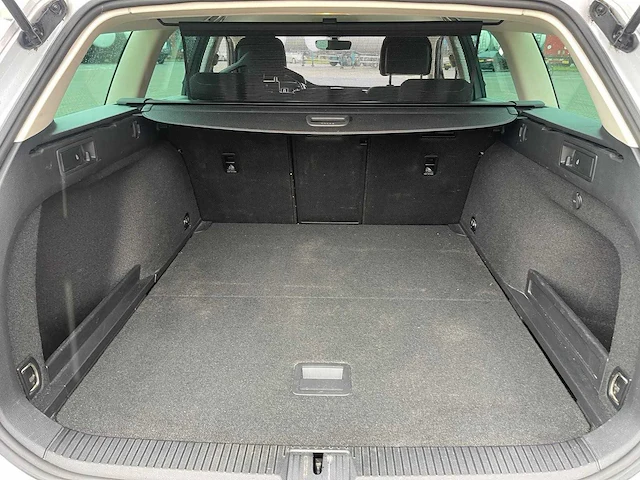 Volkswagen passat variant 1.4 tsi - 2017 | g-886-rv - afbeelding 19 van  31