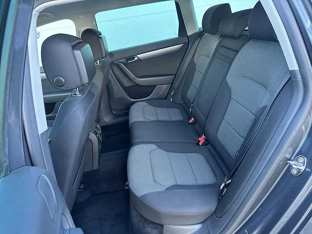 Volkswagen passat variant 1.4 tsi comfortline bluemotion car 2010 | 16-nvt-4 i - afbeelding 19 van  30