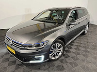Volkswagen passat variant 1.4 tsi gte connected series plus, kt-101-r - afbeelding 1 van  15