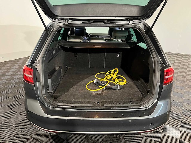 Volkswagen passat variant 1.4 tsi gte connected series plus, kt-101-r - afbeelding 10 van  15
