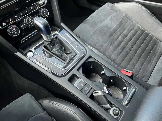 Volkswagen passat variant 1.4 tsi gte highline 2015 | hn-365-l - afbeelding 18 van  34