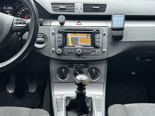 Volkswagen passat variant 1.4 tsi trendline 2009 | 91-jsj-9 i - afbeelding 24 van  32