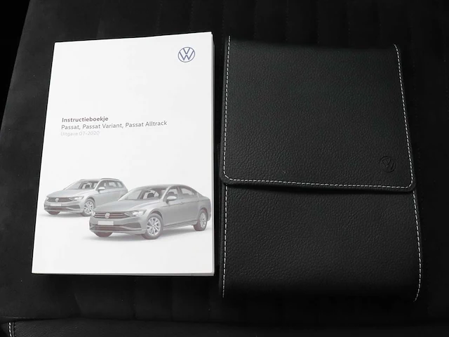 Volkswagen passat variant 1.5 tsi r-line business + | l-049-pr - afbeelding 31 van  49