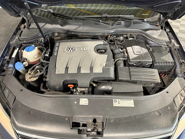 Volkswagen passat variant 1.6 tdi comfl, 87-zdg-9 - afbeelding 4 van  13