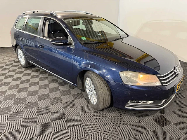 Volkswagen passat variant 1.6 tdi comfl, 87-zdg-9 - afbeelding 10 van  13
