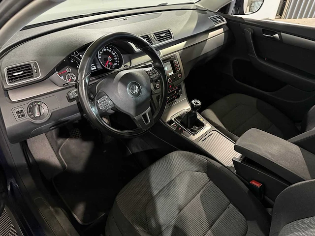 Volkswagen passat variant 1.6 tdi comfl, 87-zdg-9 - afbeelding 12 van  13
