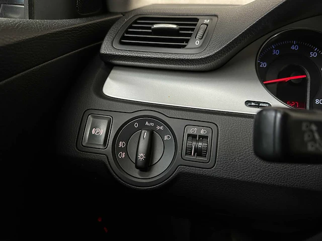 Volkswagen passat variant 1.8 tfsi comfortline 160pk 2008, 53-gkv-2 - afbeelding 13 van  40