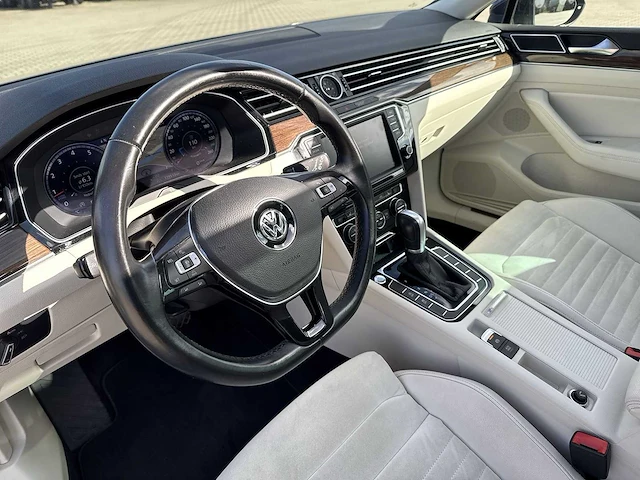 Volkswagen passat variant 1.8 tsi business edition r-line 2016 | hv-399-l - afbeelding 3 van  29