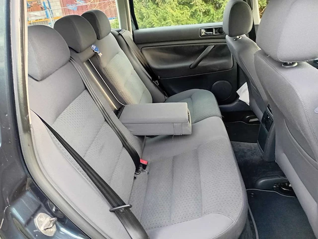 Volkswagen passat variant 1.8 turbo comfortline, 40-rj-tk - afbeelding 4 van  24