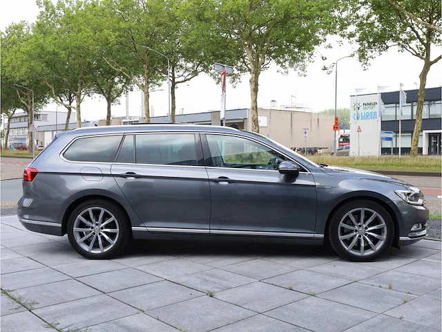 Volkswagen passat variant 2.0 bi tdi 4motion highline automaat 2016, p-341-kt - afbeelding 38 van  41