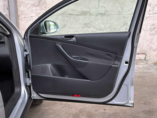 Volkswagen passat variant 2.0 fsi comfortl.bns 150pk 2007, 55-tz-xv - afbeelding 37 van  47