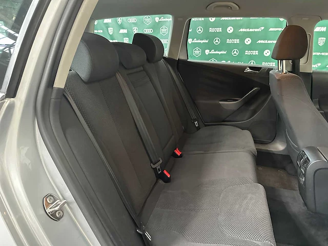 Volkswagen passat variant 2.0 fsi comfortl.bns 150pk 2007, 55-tz-xv - afbeelding 35 van  47