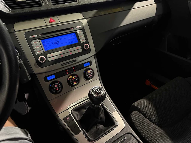 Volkswagen passat variant 2.0 fsi comfortline, 83-ts-hz - afbeelding 3 van  13