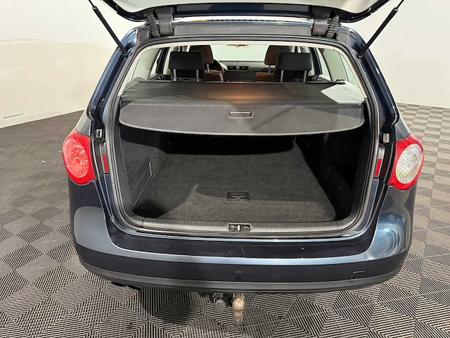 Volkswagen passat variant 2.0 fsi comfortline, 83-ts-hz - afbeelding 8 van  13
