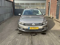 Volkswagen passat variant 2.0 tdi business edition r. - personenauto - afbeelding 10 van  17