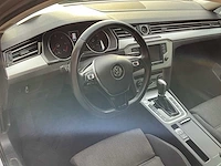 Volkswagen passat variant 2.0 tdi business edition r. - personenauto - afbeelding 16 van  17