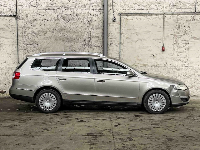 Volkswagen passat variant 2.0 tdi comfortline 140pk 2006 (origineel-nl), 83-sr-sx - afbeelding 10 van  39