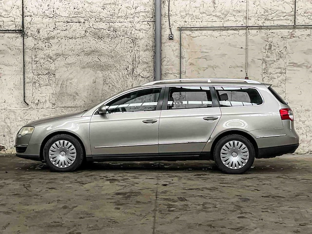 Volkswagen passat variant 2.0 tdi comfortline 140pk 2006 (origineel-nl), 83-sr-sx - afbeelding 17 van  39