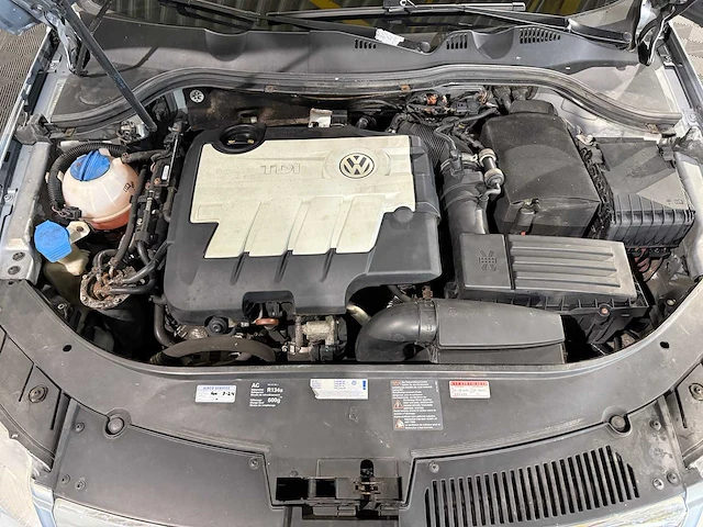Volkswagen passat variant 2.0 tdi comfortline, 18-gzt-2 - afbeelding 4 van  13