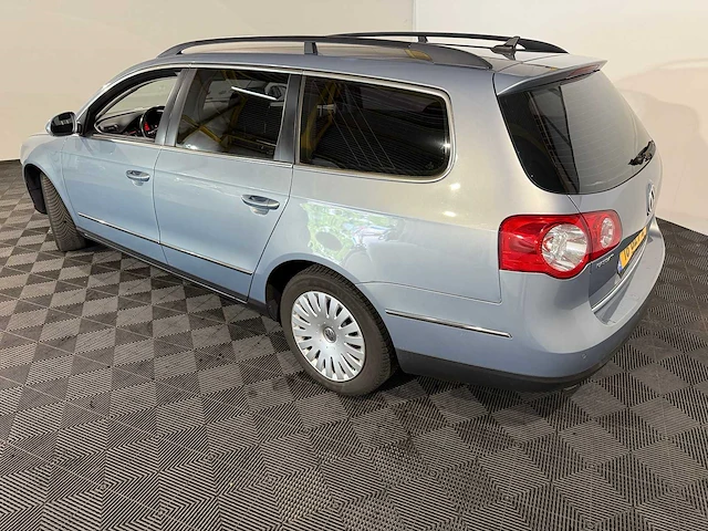 Volkswagen passat variant 2.0 tdi comfortline, 18-gzt-2 - afbeelding 6 van  13