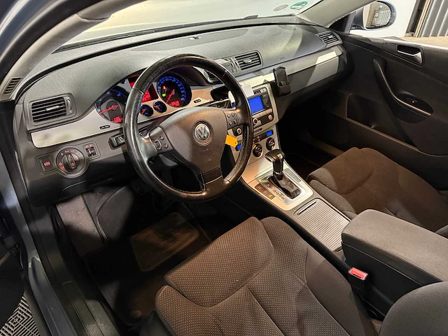 Volkswagen passat variant 2.0 tdi comfortline, 18-gzt-2 - afbeelding 11 van  13