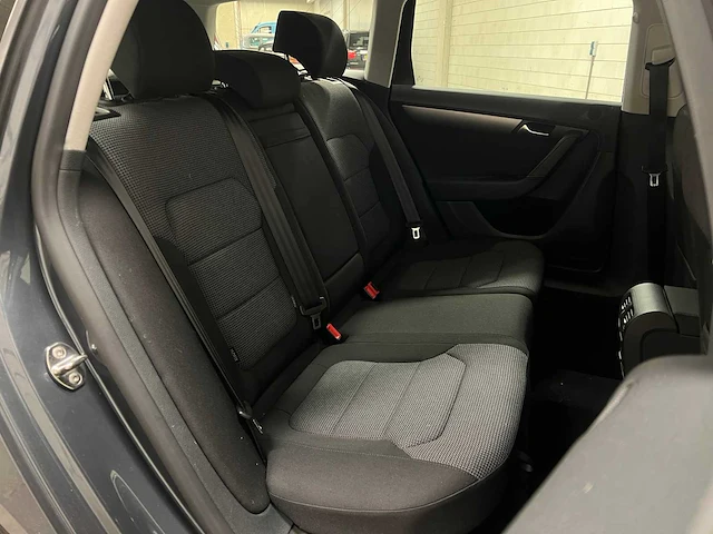 Volkswagen passat variant 2.0 tdi comfortline bluemotion 140pk 2012, 31-tng-7 - afbeelding 40 van  52