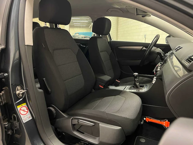 Volkswagen passat variant 2.0 tdi comfortline bluemotion 140pk 2012, 31-tng-7 - afbeelding 42 van  52