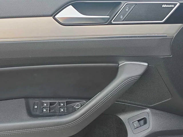Volkswagen passat variant 2.0 tdi connected series plus 2017 | n-531-nd - afbeelding 2 van  33