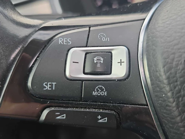 Volkswagen passat variant 2.0 tdi connected series plus 2017 | n-531-nd - afbeelding 9 van  33