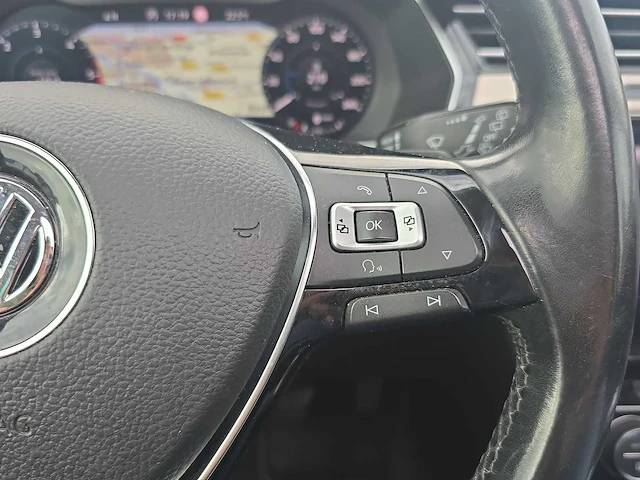 Volkswagen passat variant 2.0 tdi connected series plus 2017 | n-531-nd - afbeelding 11 van  33