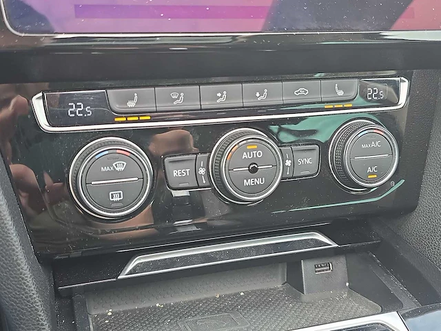 Volkswagen passat variant 2.0 tdi connected series plus 2017 | n-531-nd - afbeelding 16 van  33