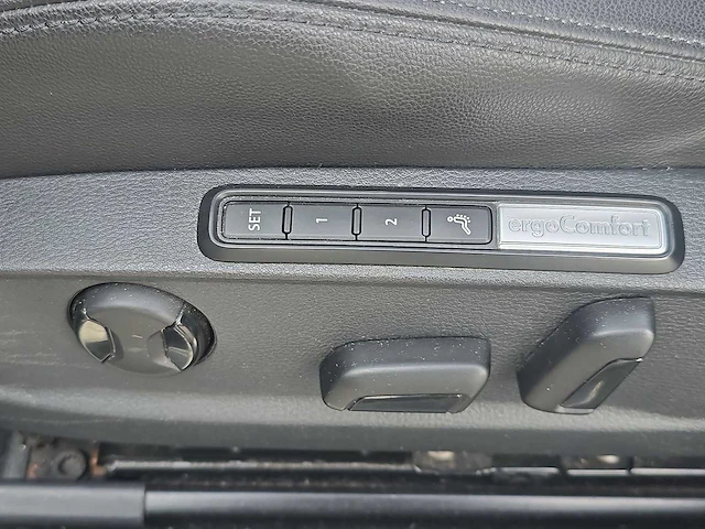 Volkswagen passat variant 2.0 tdi connected series plus 2017 | n-531-nd - afbeelding 30 van  33