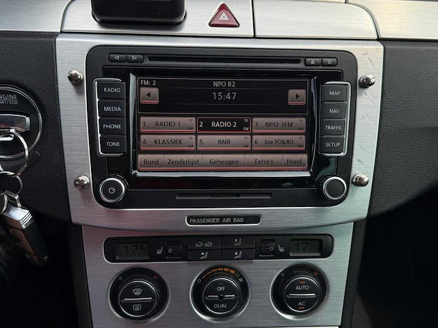 Volkswagen passat variant 2.0 tdi highline , 29-hkg-4 - afbeelding 7 van  28