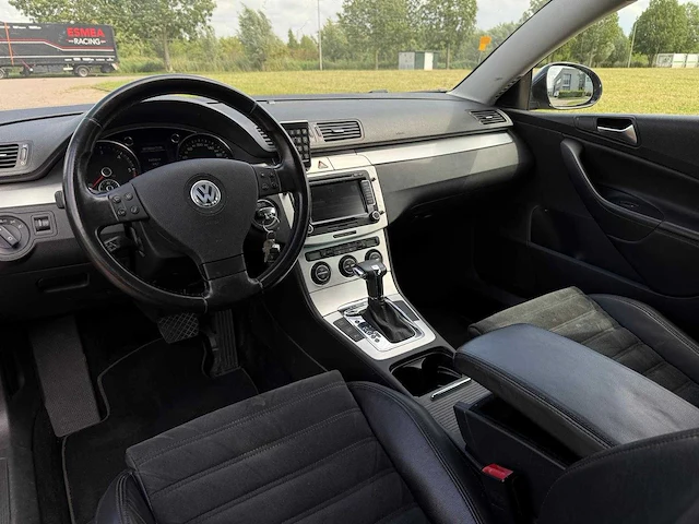 Volkswagen passat variant 2.0 tdi highline , 29-hkg-4 - afbeelding 23 van  28