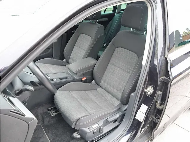 Volkswagen passat variant 2.0 tsi automaat 2021 panoramadak virtual cockpit 360°camera dodehoeksensor - afbeelding 5 van  39