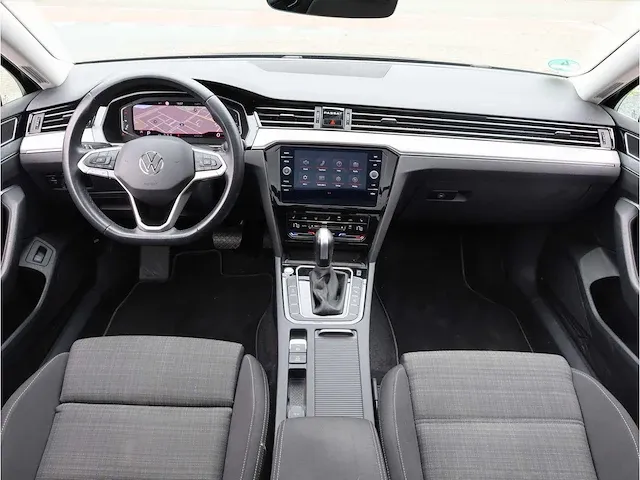 Volkswagen passat variant 2.0 tsi automaat 2021 panoramadak virtual cockpit 360°camera dodehoeksensor - afbeelding 7 van  39