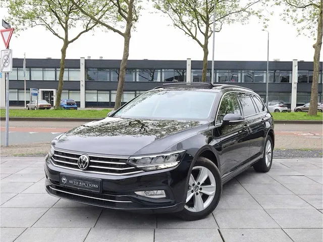 Volkswagen passat variant 2.0 tsi automaat 2021 panoramadak virtual cockpit 360°camera dodehoeksensor - afbeelding 1 van  39