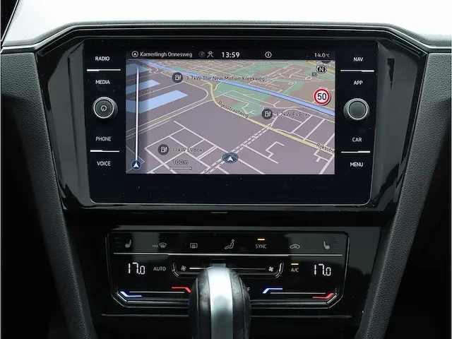 Volkswagen passat variant 2.0 tsi automaat 2021 panoramadak virtual cockpit 360°camera dodehoeksensor - afbeelding 14 van  39