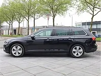 Volkswagen passat variant 2.0 tsi automaat 2021 panoramadak virtual cockpit 360°camera dodehoeksensor - afbeelding 12 van  39