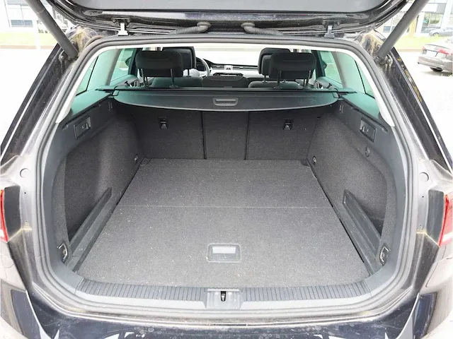 Volkswagen passat variant 2.0 tsi automaat 2021 panoramadak virtual cockpit 360°camera dodehoeksensor - afbeelding 28 van  39
