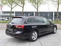 Volkswagen passat variant 2.0 tsi automaat 2021 panoramadak virtual cockpit 360°camera dodehoeksensor - afbeelding 35 van  39