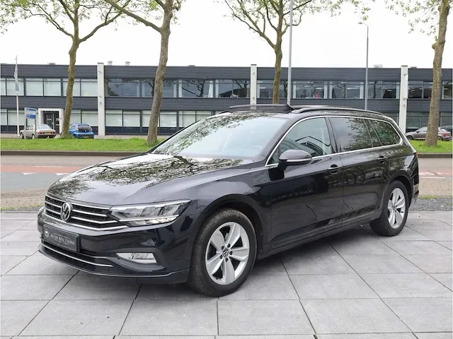Volkswagen passat variant 2.0 tsi automaat 2021 panoramadak virtual cockpit 360°camera dodehoeksensor - afbeelding 39 van  39