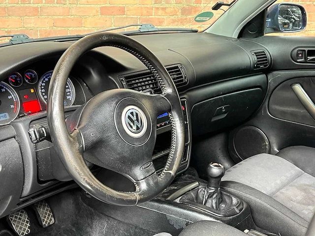 Volkswagen passat variant 2.3 v5 trendline 170pk 2001, 89-gt-dh - afbeelding 10 van  41