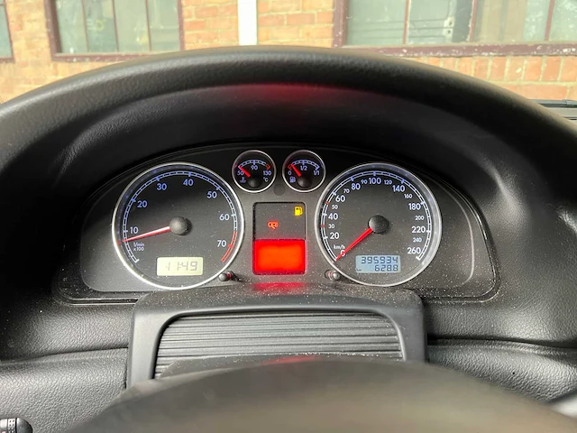 Volkswagen passat variant 2.3 v5 trendline 170pk 2001, 89-gt-dh - afbeelding 19 van  41