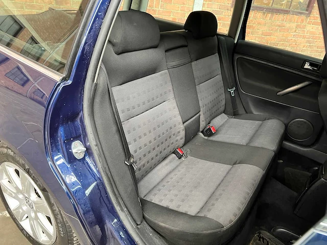 Volkswagen passat variant 2.3 v5 trendline 170pk 2001, 89-gt-dh - afbeelding 29 van  41