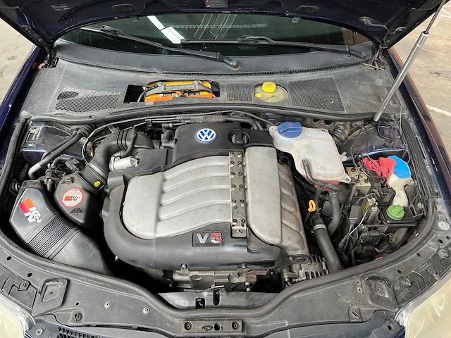 Volkswagen passat variant 2.3 v5 trendline 170pk 2001, 89-gt-dh - afbeelding 30 van  41