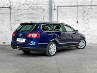 Volkswagen passat variant 3.2 v6 highl. bns 4m 250pk 2007, 79-xf-vs - afbeelding 2 van  41