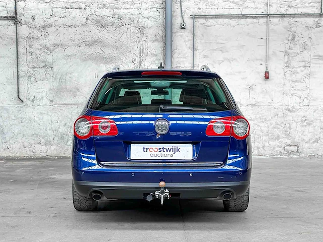 Volkswagen passat variant 3.2 v6 highl. bns 4m 250pk 2007, 79-xf-vs - afbeelding 4 van  41
