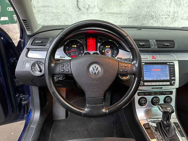 Volkswagen passat variant 3.2 v6 highl. bns 4m 250pk 2007, 79-xf-vs - afbeelding 10 van  41